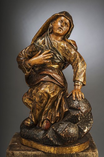 Madone au pied de la croix, sculpture en bois - Sculpture Style Louis XIII